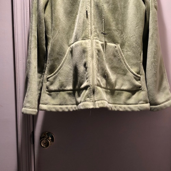 Kristen Blake - Picture 5 of 5